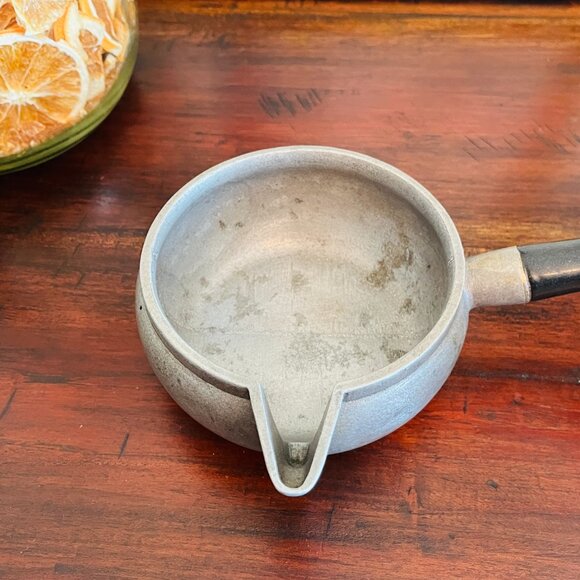 Vintage 1960s Wilton Armetale Pewter Pot Butter Sauce Syrup Gravy Cottagecore Sm - Picture 3 of 7